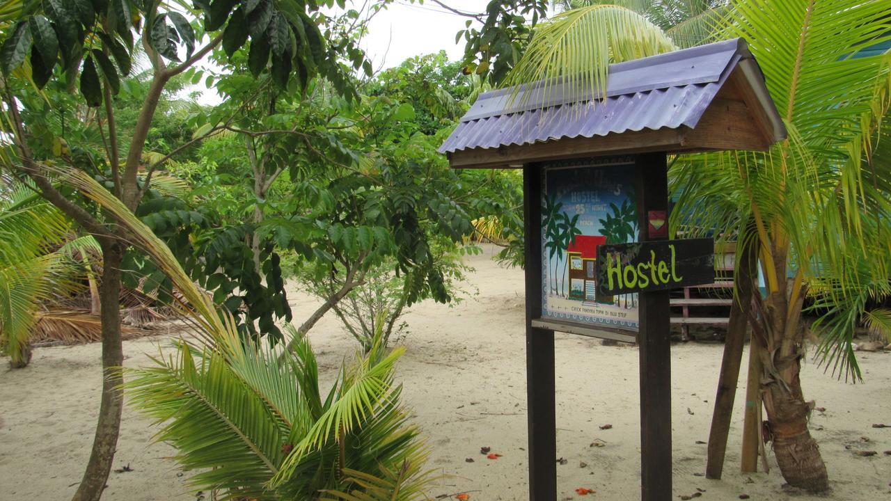 Anda Di Hows Hostel Placencia Ngoại thất bức ảnh